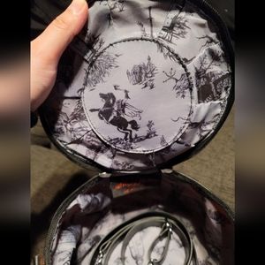 La Femme En Noir Large Pumpking Bag